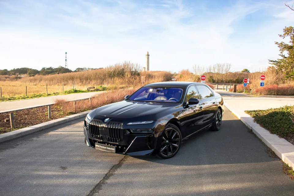 BMW i7 — photo 5