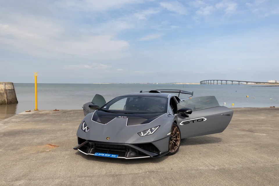 Lamborghini Huracan STO #1 — photo 6