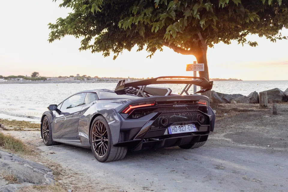 Lamborghini Huracán STO — photo 4
