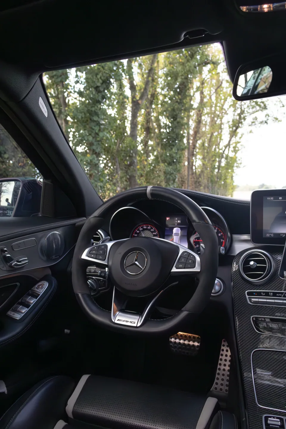 Mercedes C63 AMG — photo 3