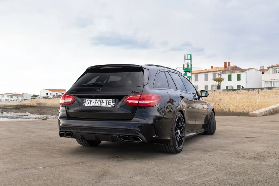 Mercedes C63 AMG — photo 5