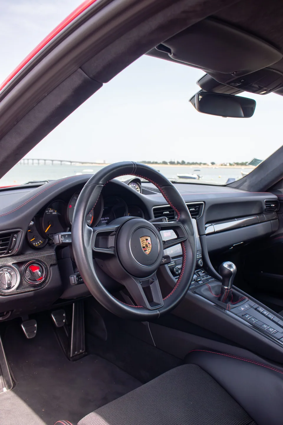Porsche 911 GT3 Touring — photo 5